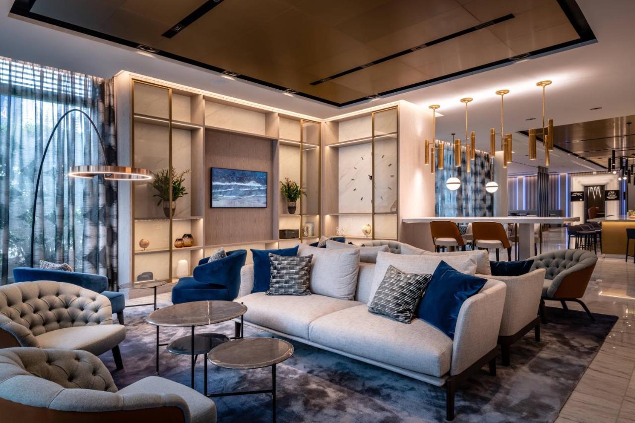 Zurich Marriott Hotel Eksteriør bilde The Club at London Heathrow Airport